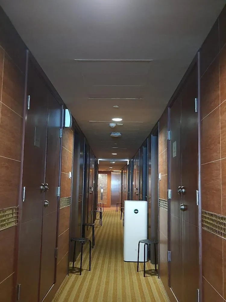 Ramada Grand Tsim Sha Tsui Hotel Hong Kong 4*,